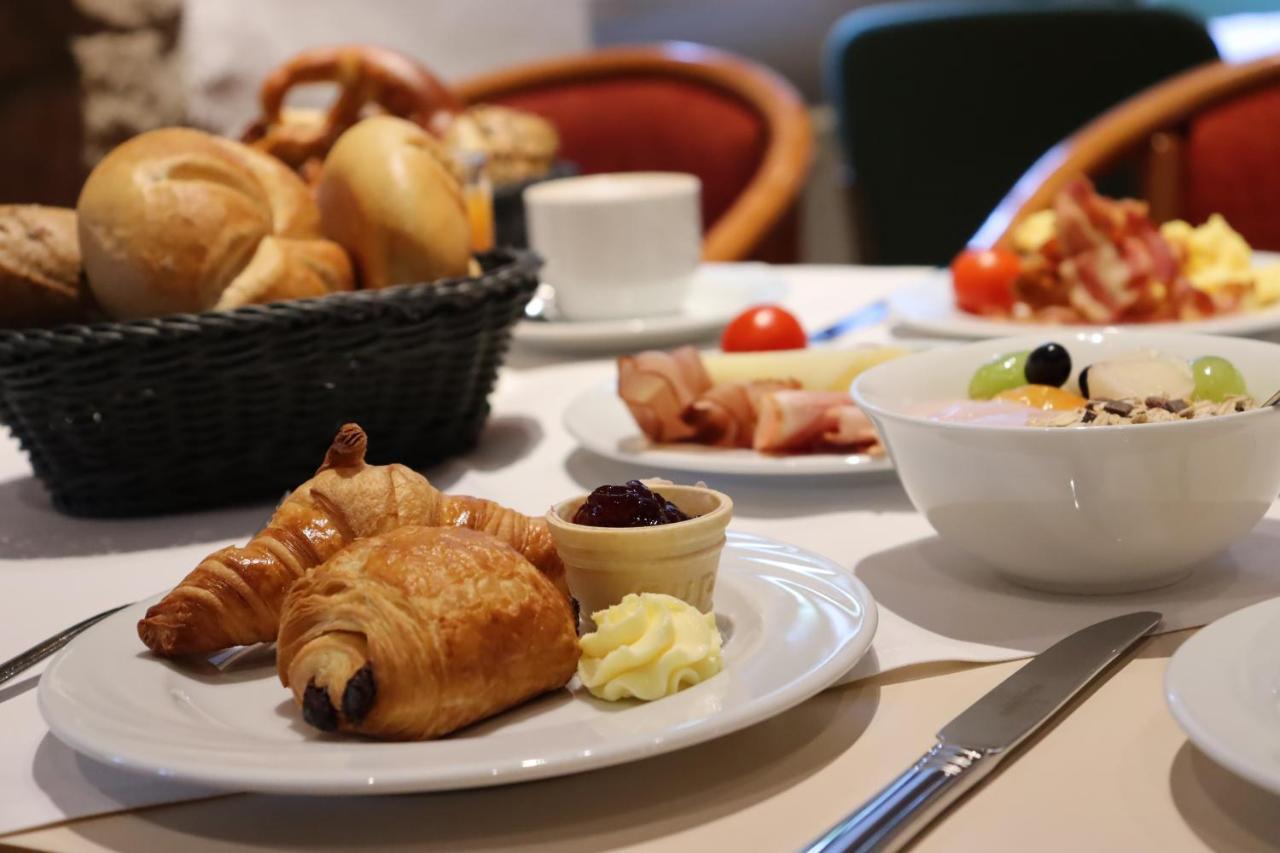 Herzogskelter Restaurant Hotel Гюглинген Экстерьер фото