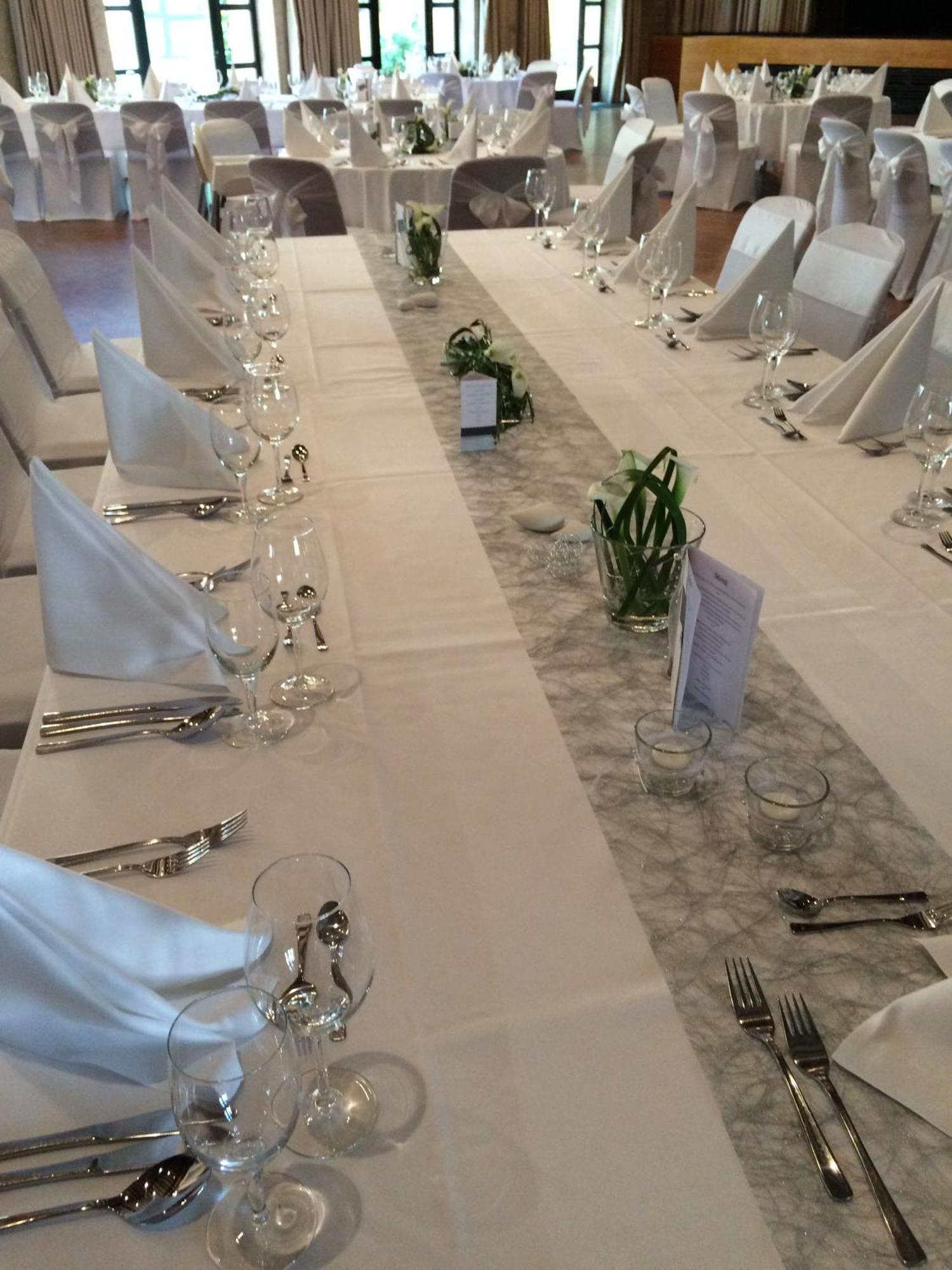 Herzogskelter Restaurant Hotel Гюглинген Экстерьер фото