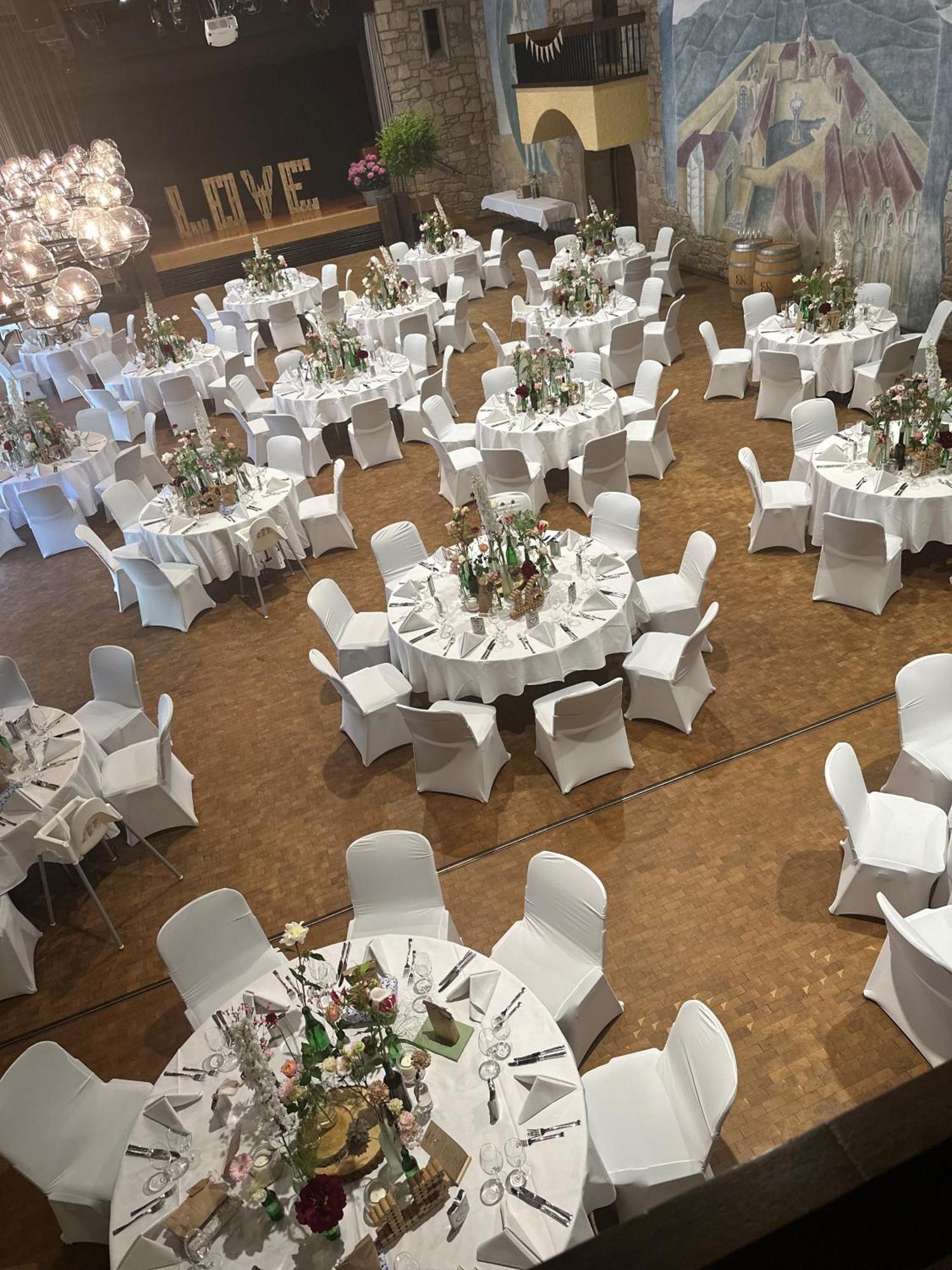 Herzogskelter Restaurant Hotel Гюглинген Экстерьер фото
